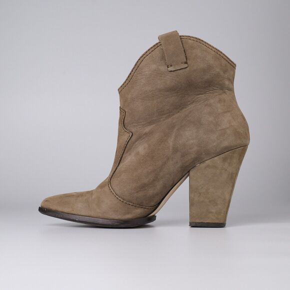 Zara Women’s Beige Suede Western Boho Chic Ankle Boots Sz 38 Almond Toe Pull On - Picture 2 of 11